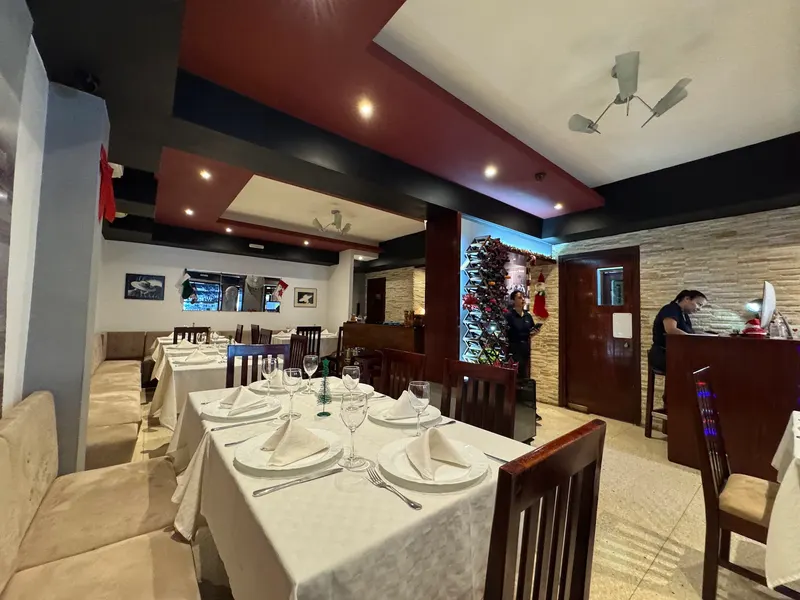 Havanas 21 in Rampa, Havana