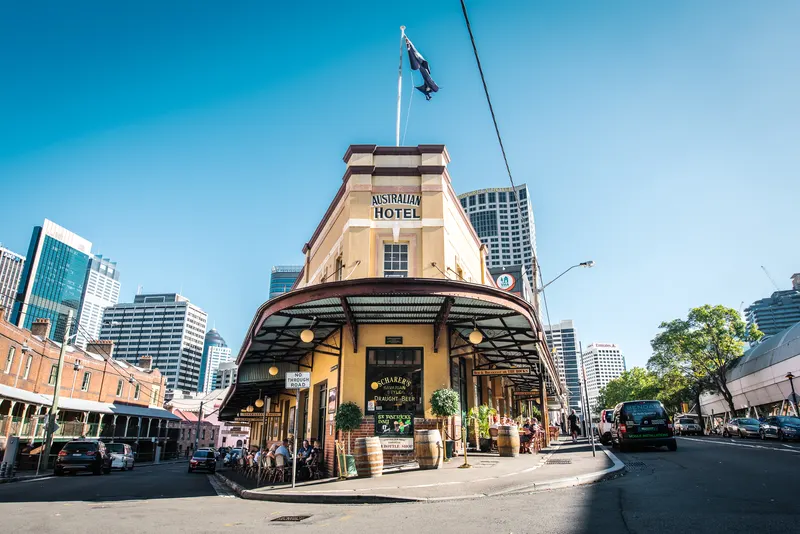 Australian Hotel