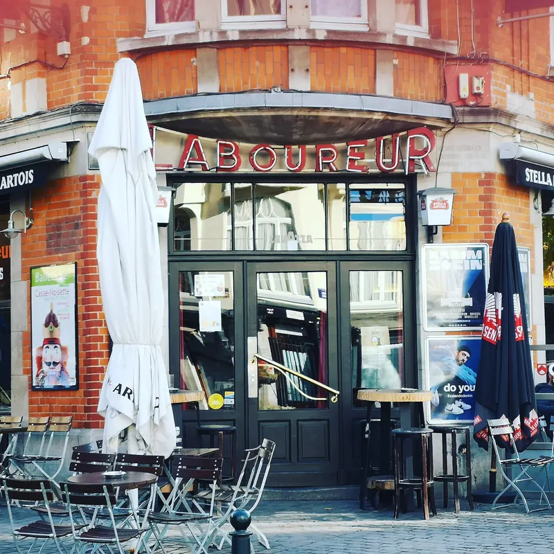 Au Laboureur