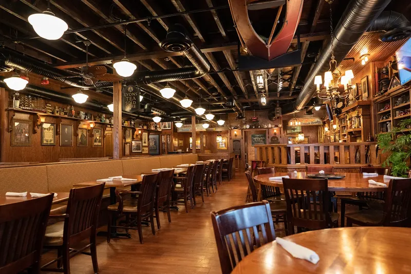 Aristocrat Pub & Oxford Room in Meridian-Kessler, Indianapolis