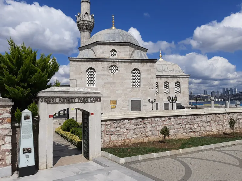 Şemsi Paşa Camii