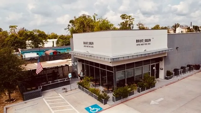 Roast & Brew in Stude, Houston