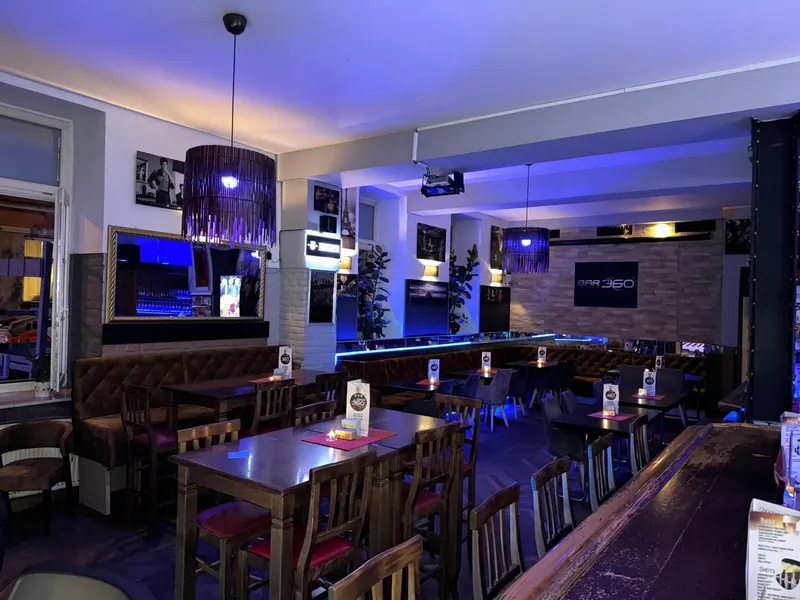Bar 360 ° Cocktail Lounge in Franzosenviertel, Munich