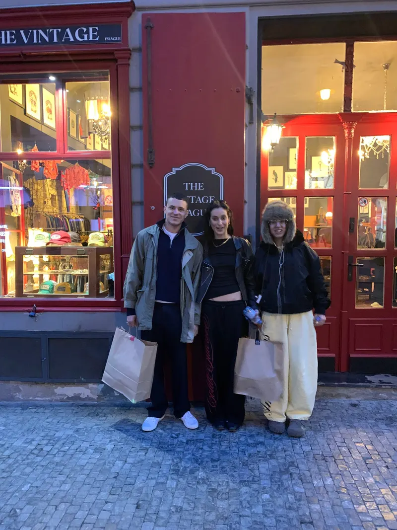 THE VINTAGE PRAGUE