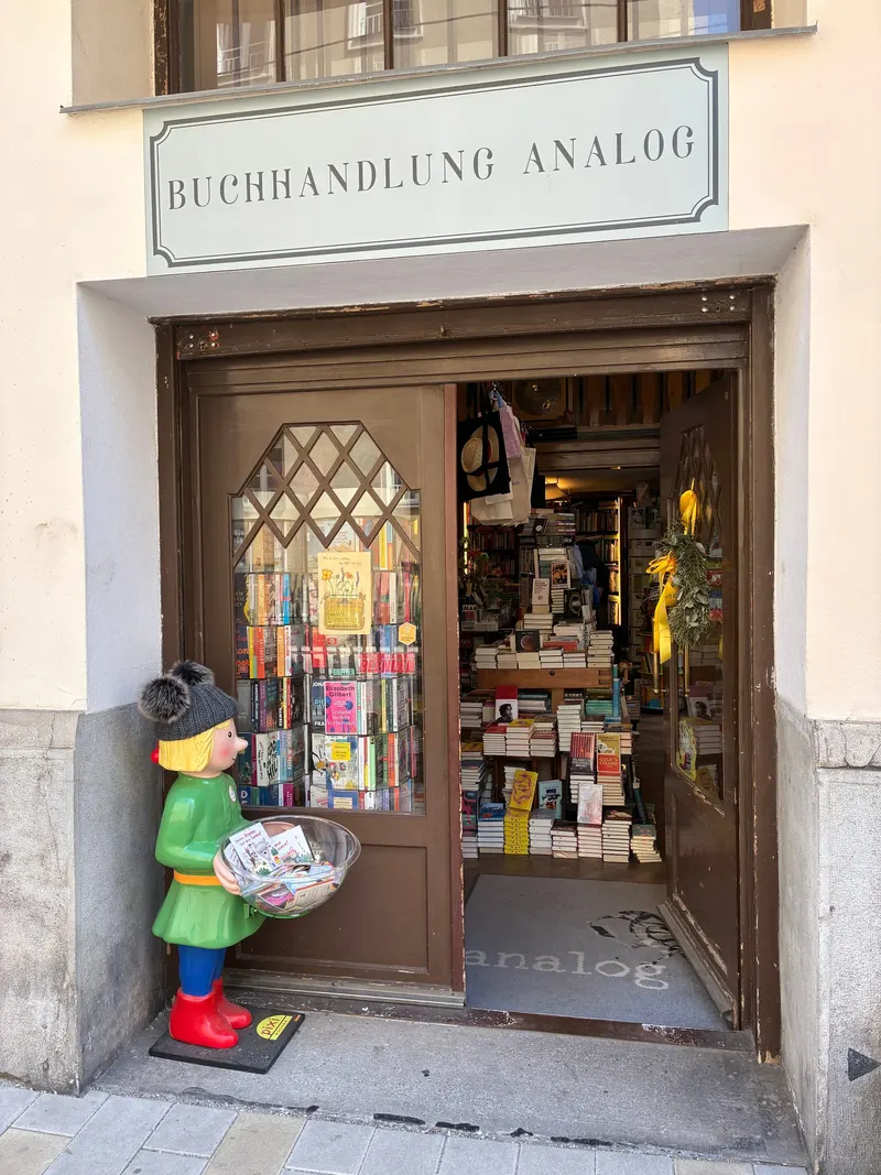 Buchhandlung Analog