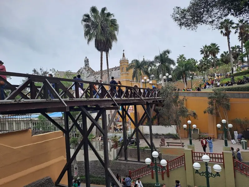 Puente de los Suspiros in Lima