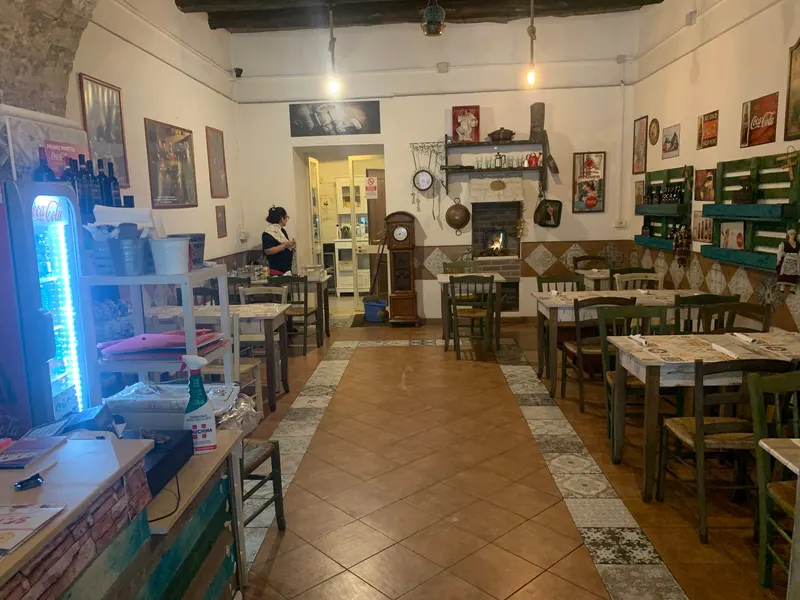 Osteria fa Ciccio e Mery in Porto, Naples
