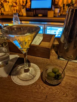Baltra Bar