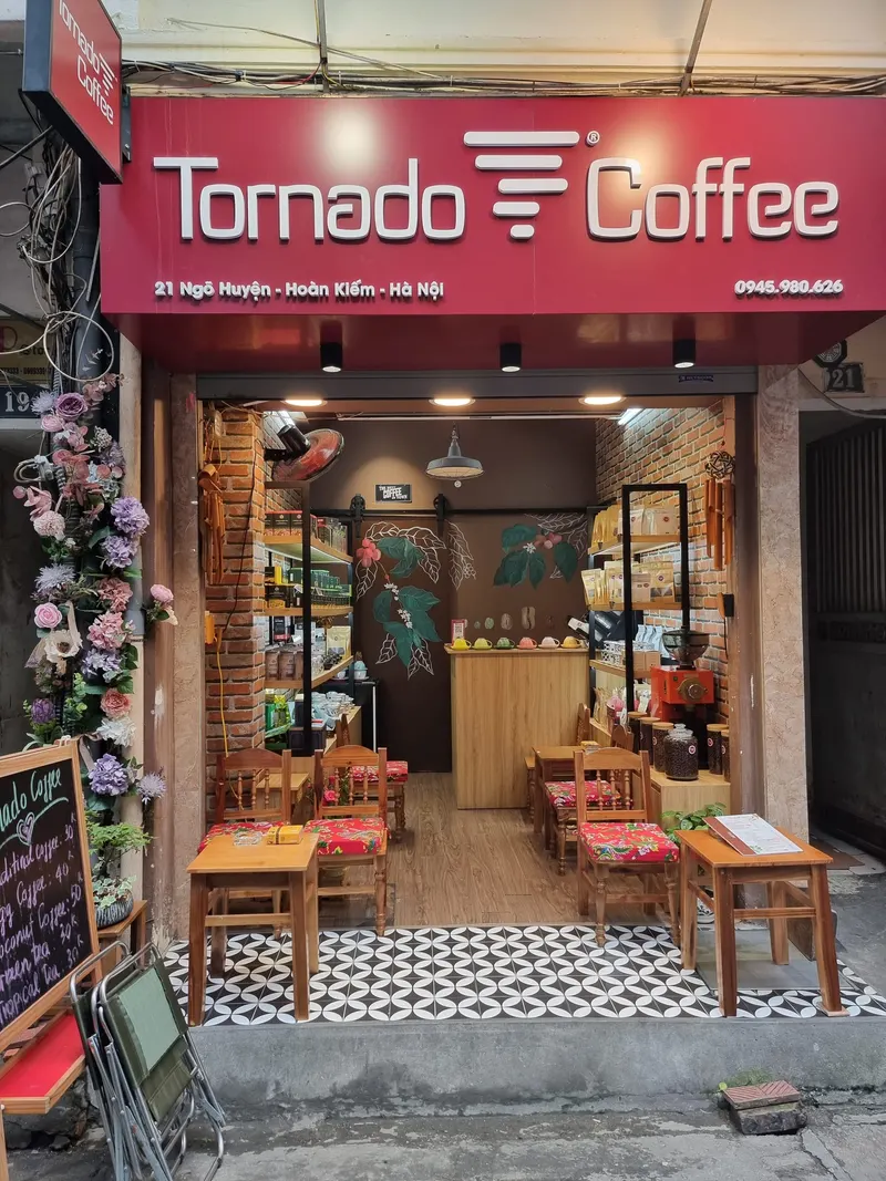 Tornado Coffee in Hàng Trống, Hanoi