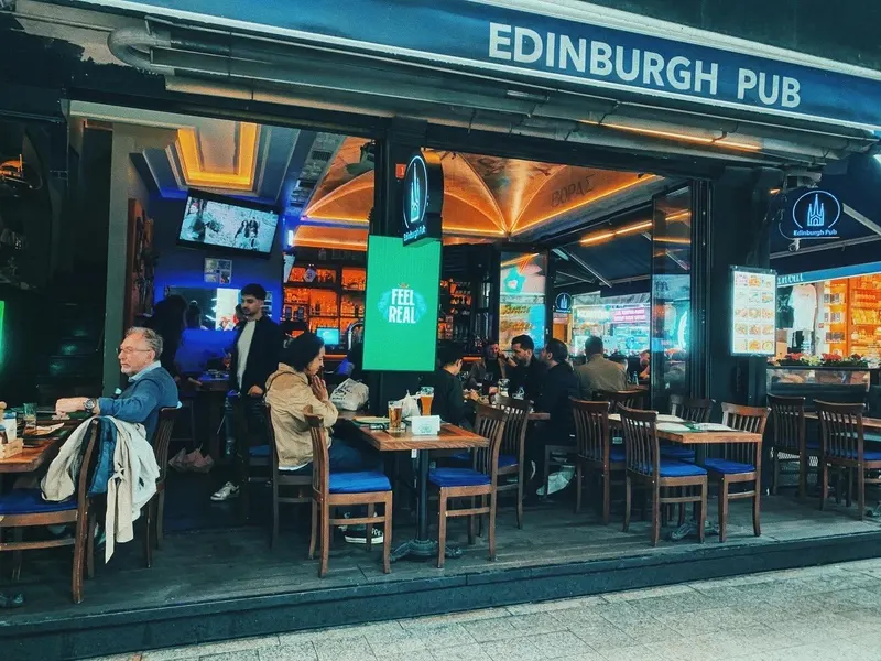Edinburgh Pub