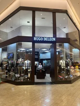 Hugo Deleon - Shopping SP Market