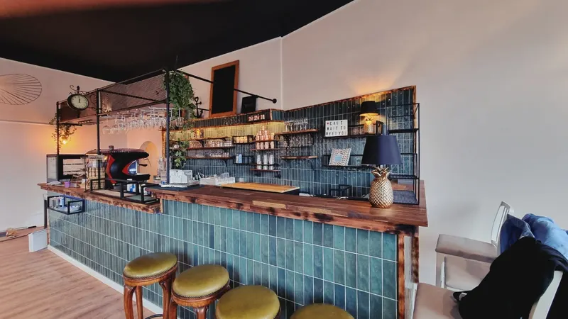 Le Petit Café Ost in Ostend, Frankfurt