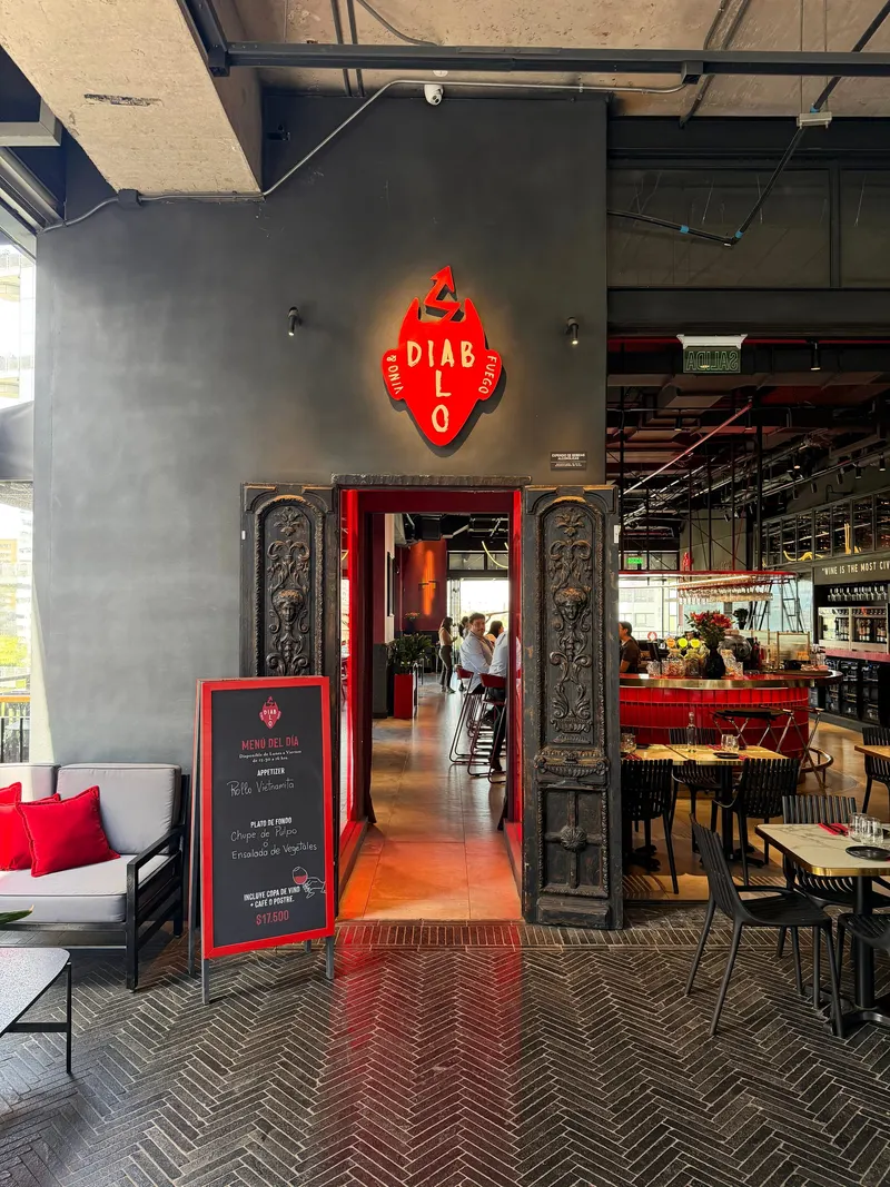 Diablo Vino y Fuego Restaurante in Las Condes, Santiago