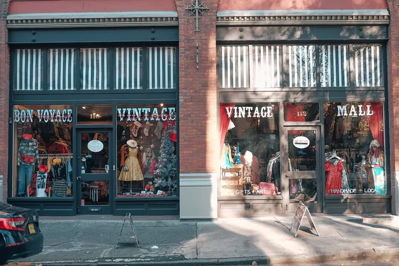 Bon Voyage Vintage
