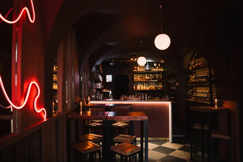Klar Cocktail Bar in Śródmieście Północne, Warsaw