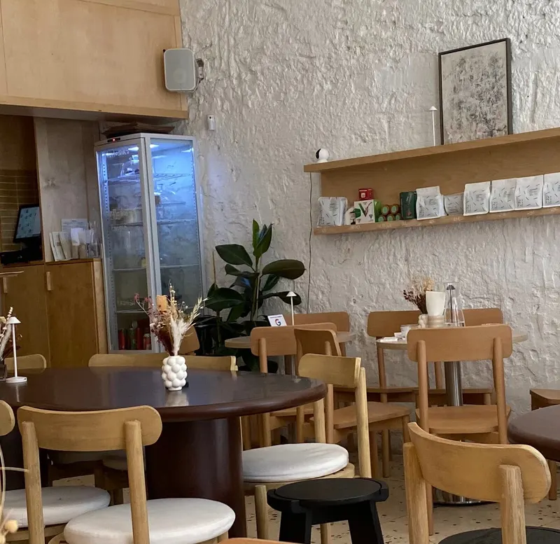 Sense of Coffee & Wine in Baixa, Lisbon
