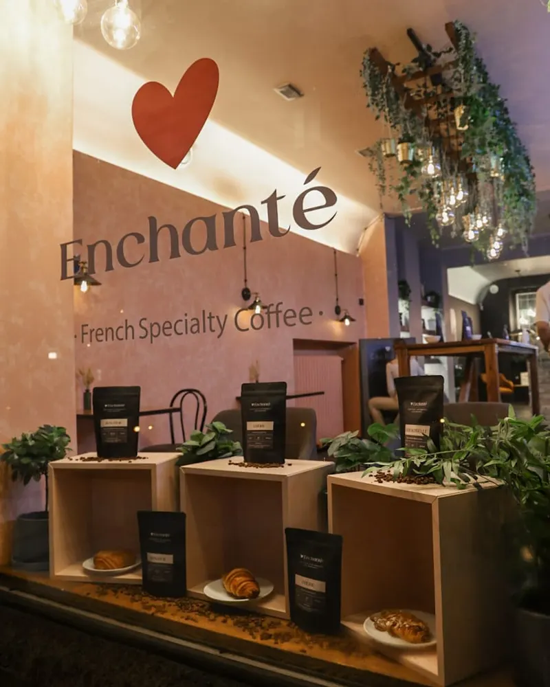 Enchanté Café