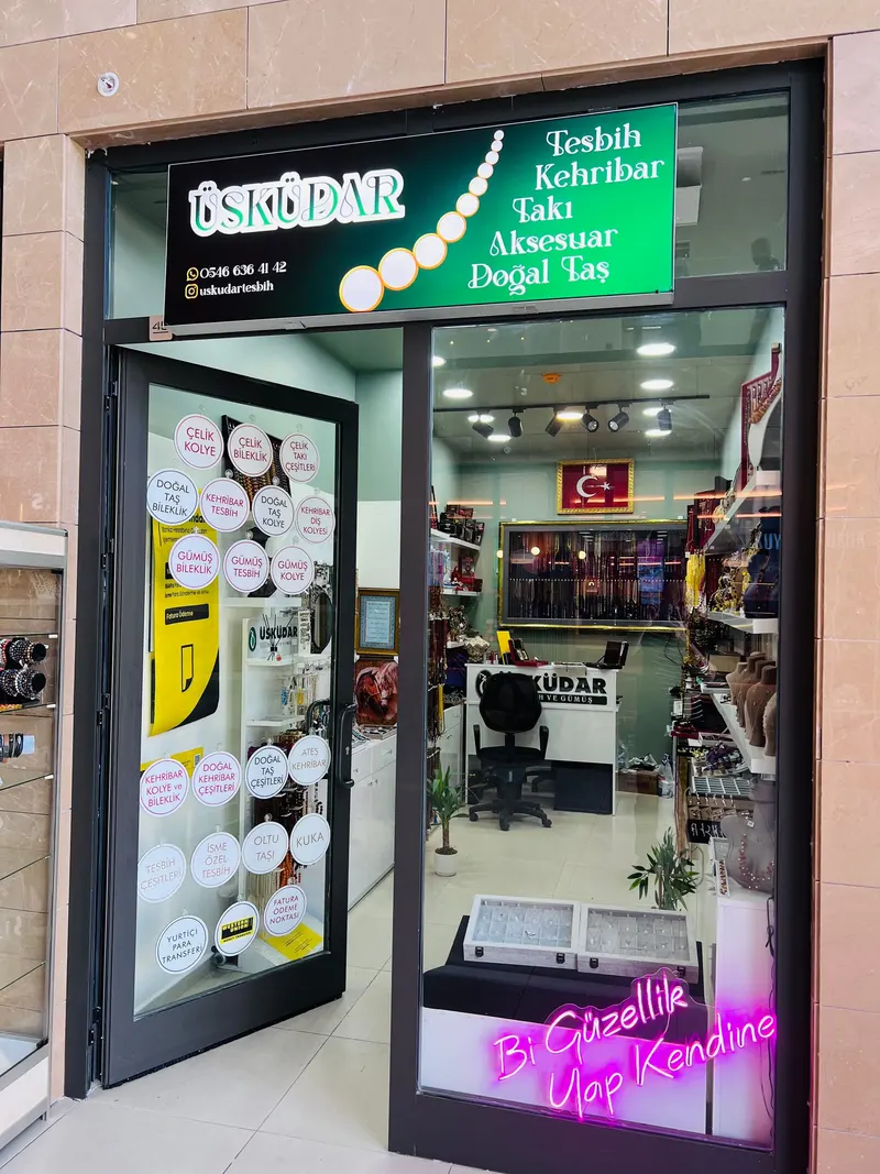Üsküdar Tesbih, Kehribar, Gümüş ve Doğal Taş in Gülfem Hatun, Istanbul