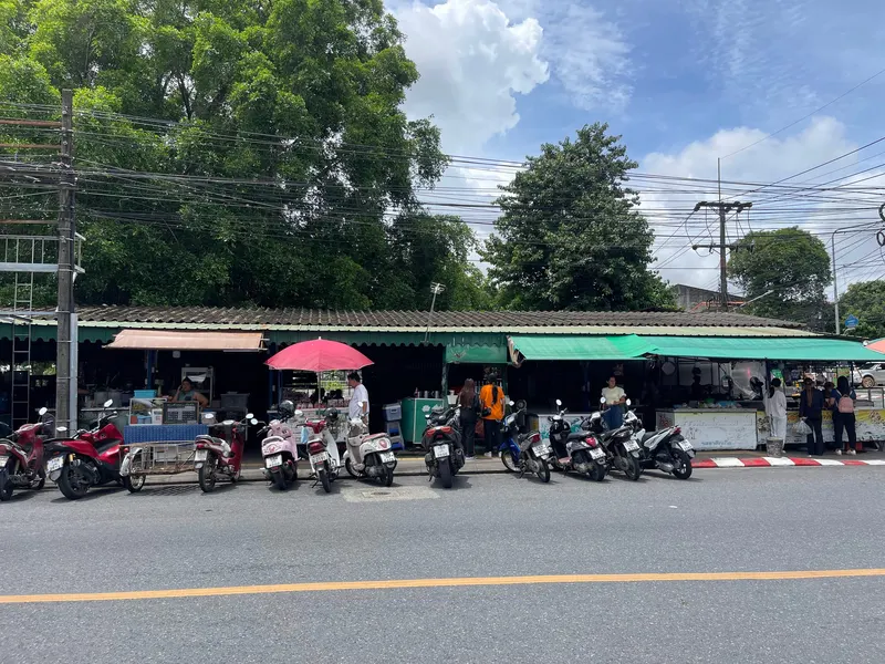 Cham-Cha Local Market