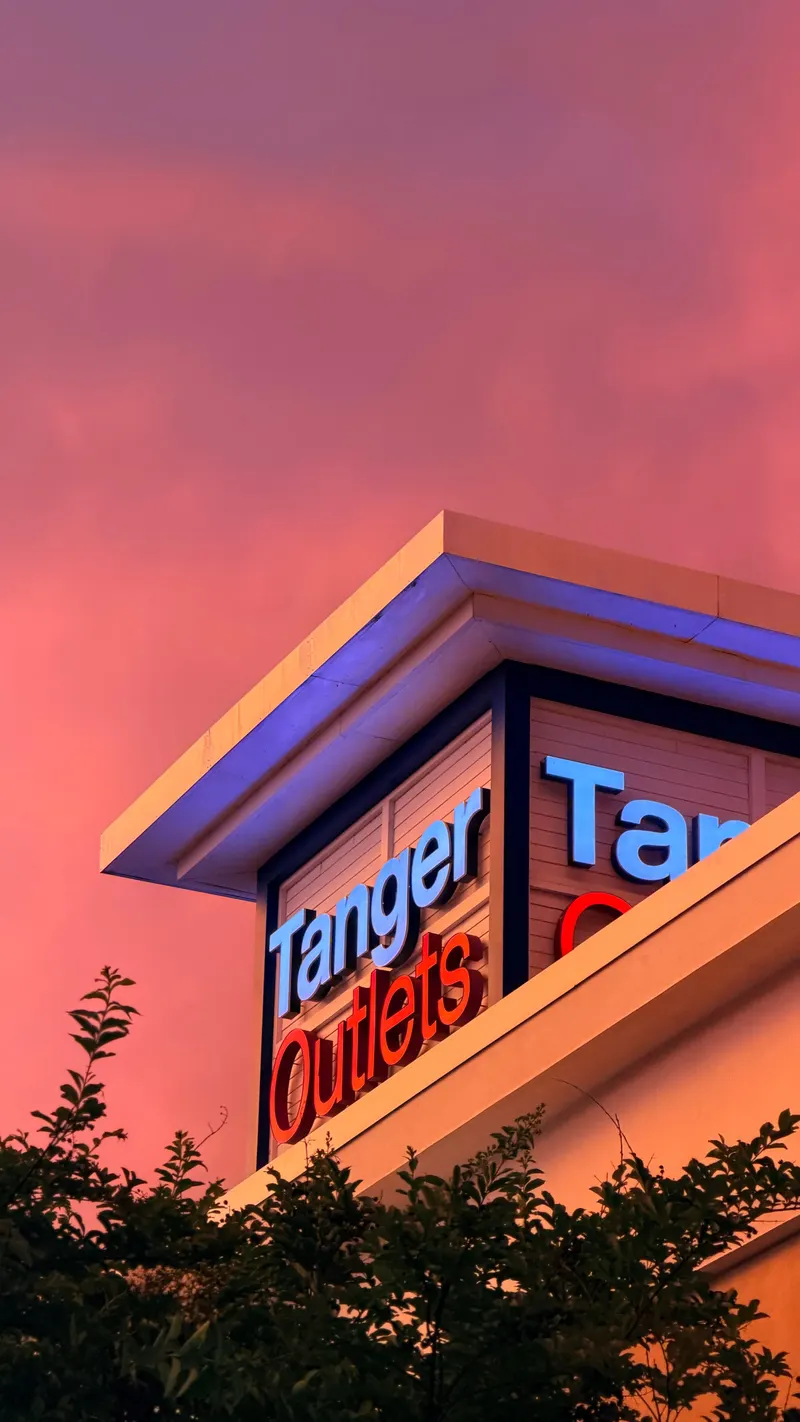 Tanger Outlets National Harbor