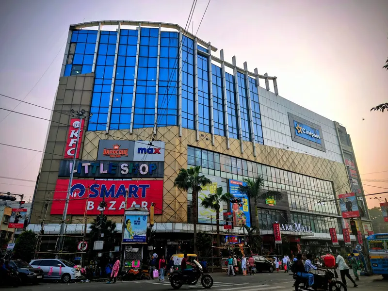 Lake Mall