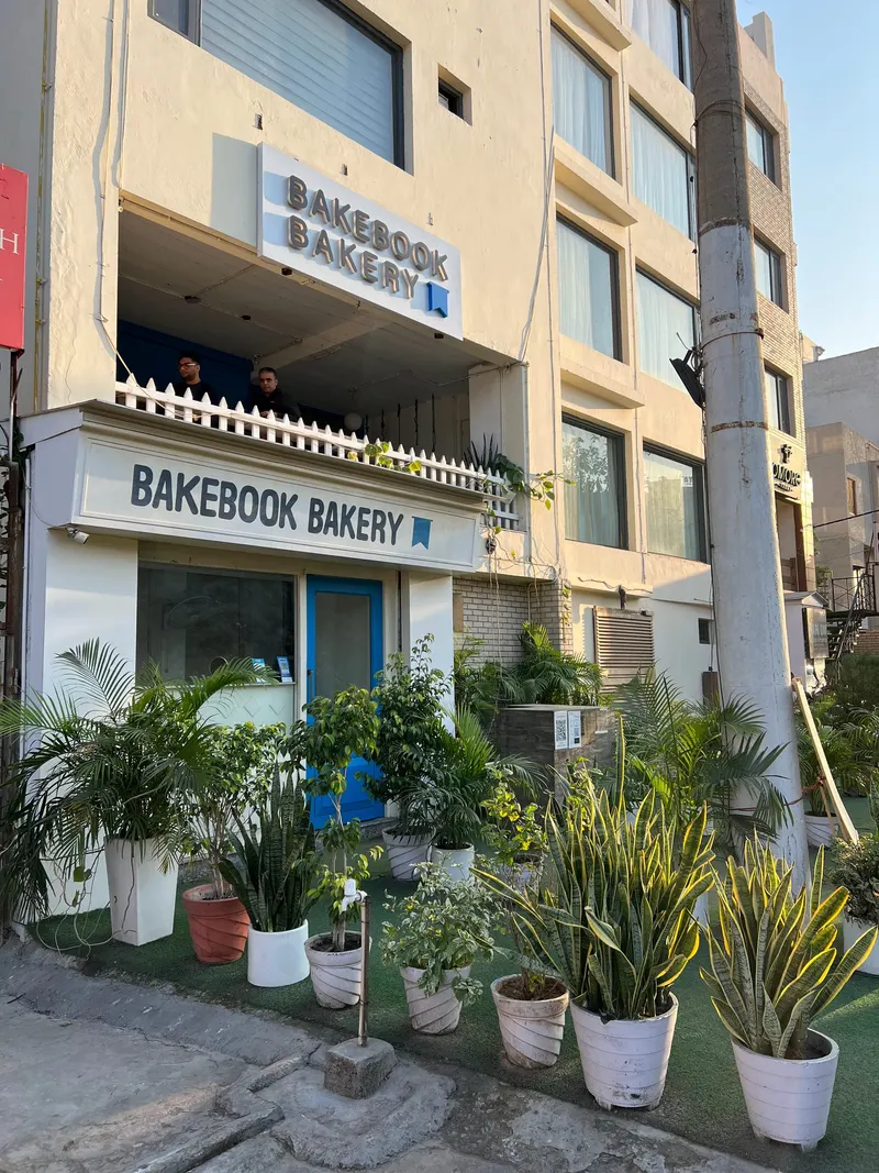 Bákebook Bakery in East Delhi, Delhi