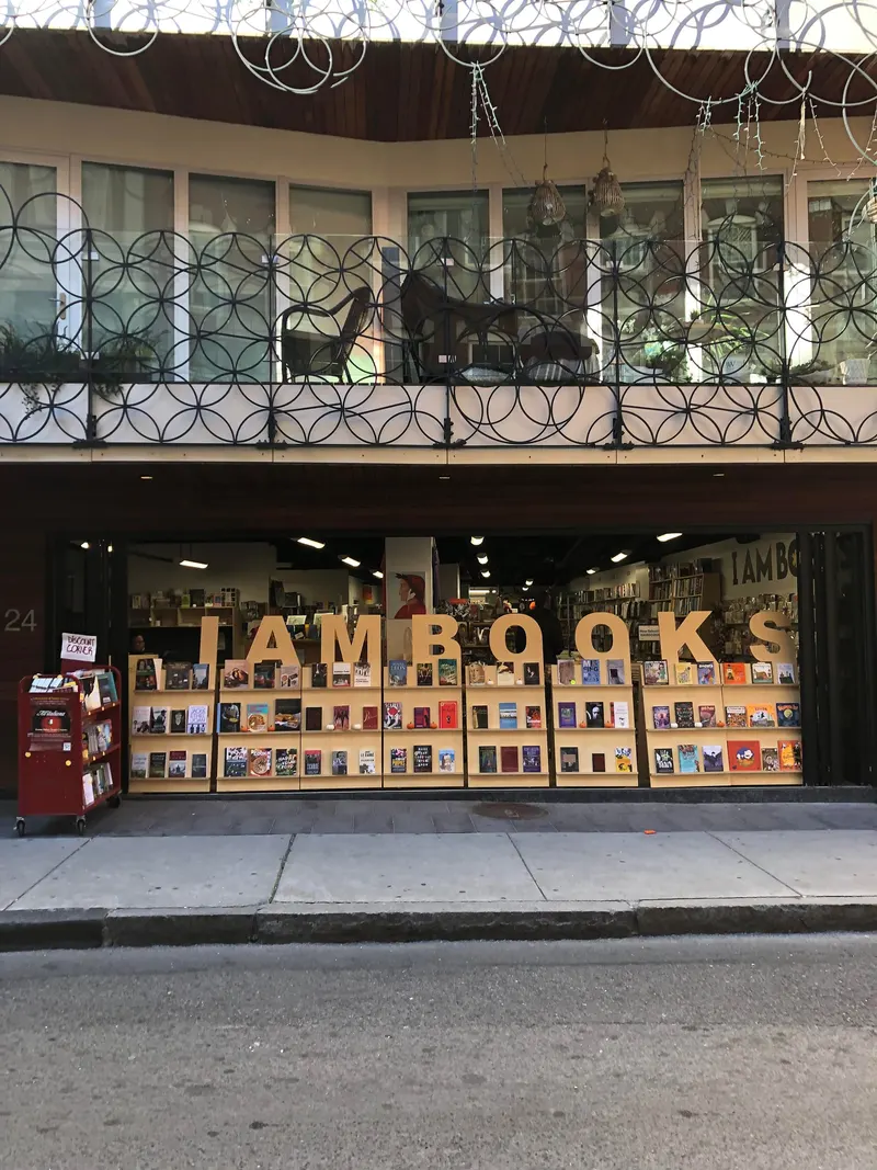 I AM Books