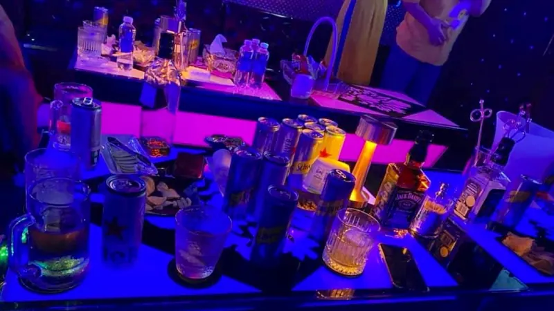 Maju Top Class Bar
