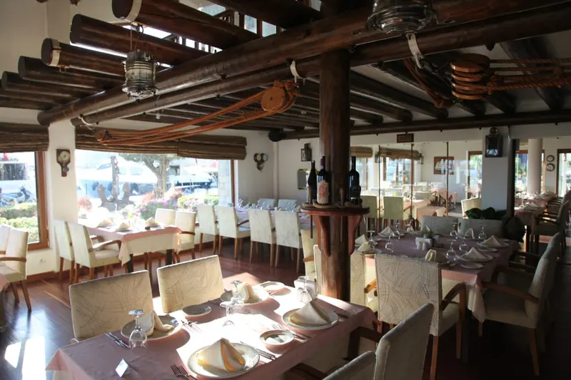 Ship Inn Marina Restaurant