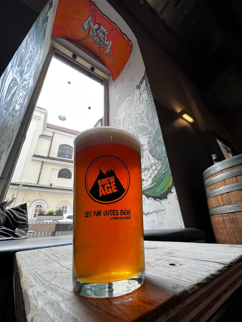 achtundzwanzig bar