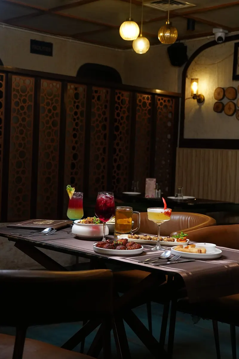 Bootleggers Lounge & Kitchen