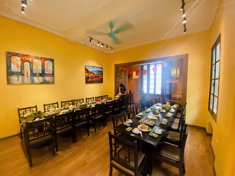 Vị Quảng Restaurant in French Quarter, Hanoi