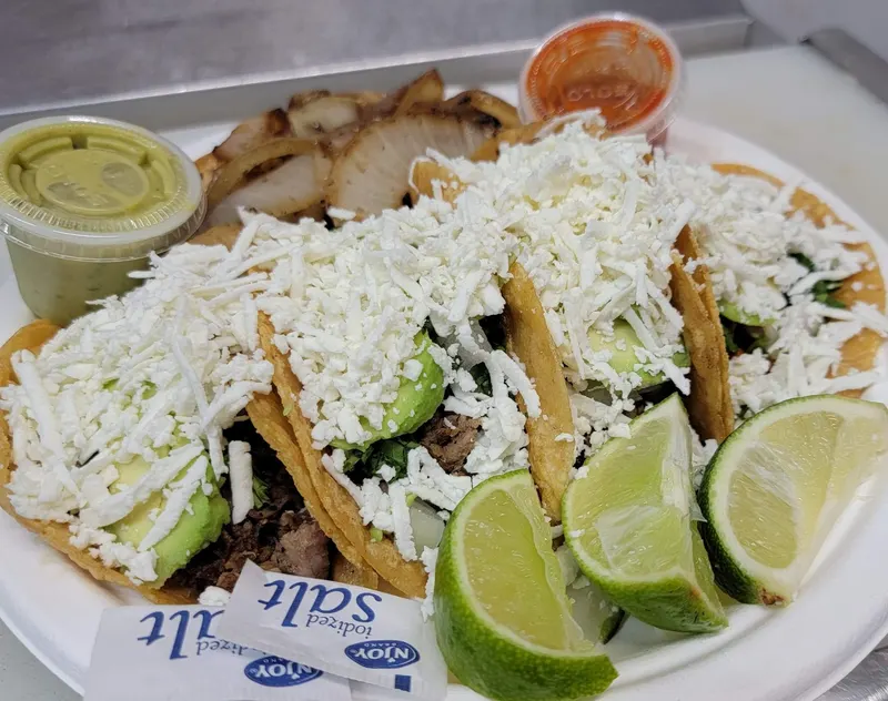 Oye Taquito 956