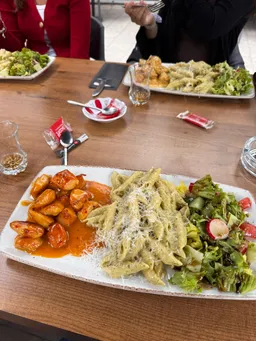 Ilya's Restaurant
