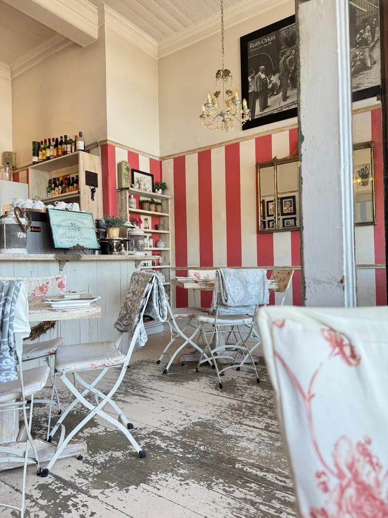 The Lighthouse Cafe