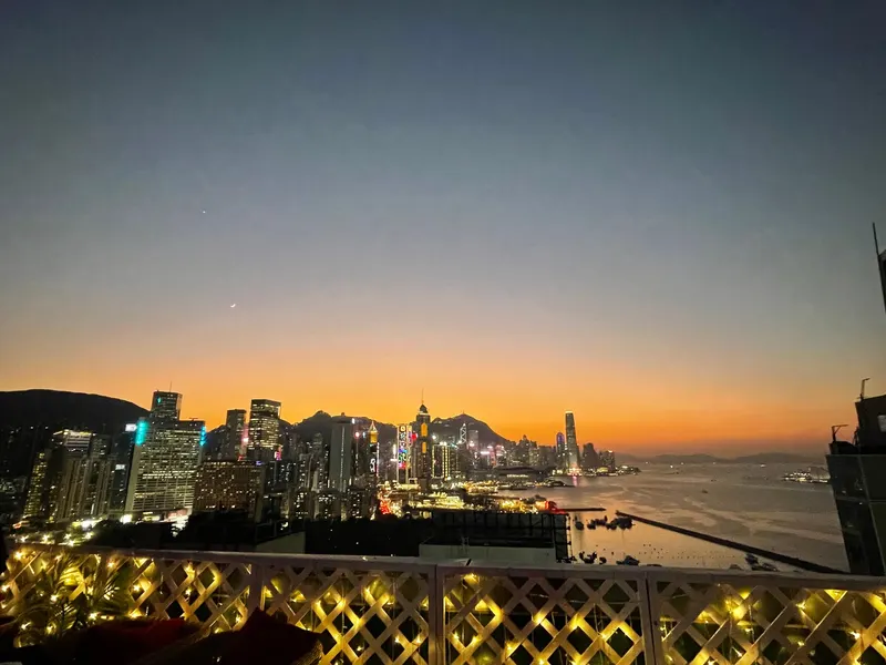 SìpSip Rooftop Bar