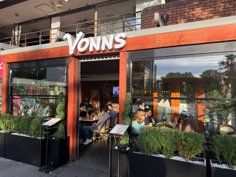 Vonns in English Bay, Vancouver