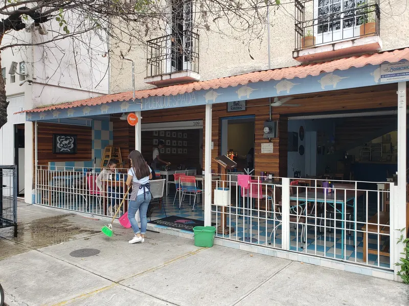 Puerco Espada in Arcos Vallarta, Guadalajara