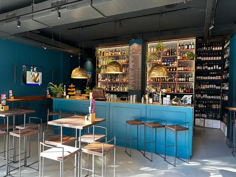 Marais Wine and Cocktails in Mestre, Venice