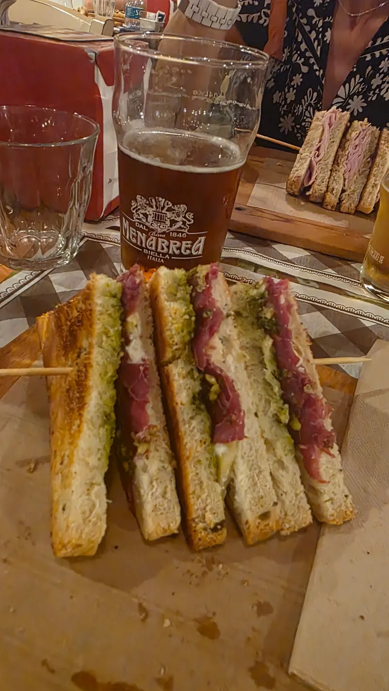 Mi casa Toasteria in Centro Storico, Milan