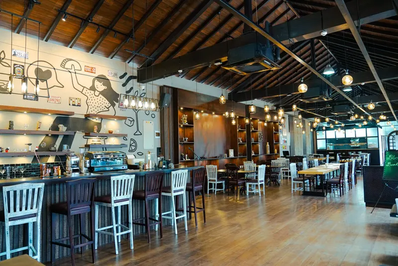 Blooming Breakfast Resto Bar & Cafe in Cinnamon Gardens, Colombo
