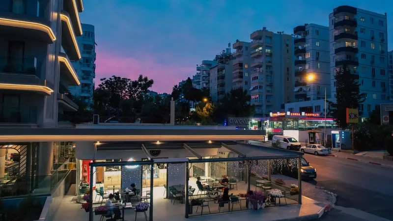 Awen Cafe Patisserie Lara in Lara, Antalya