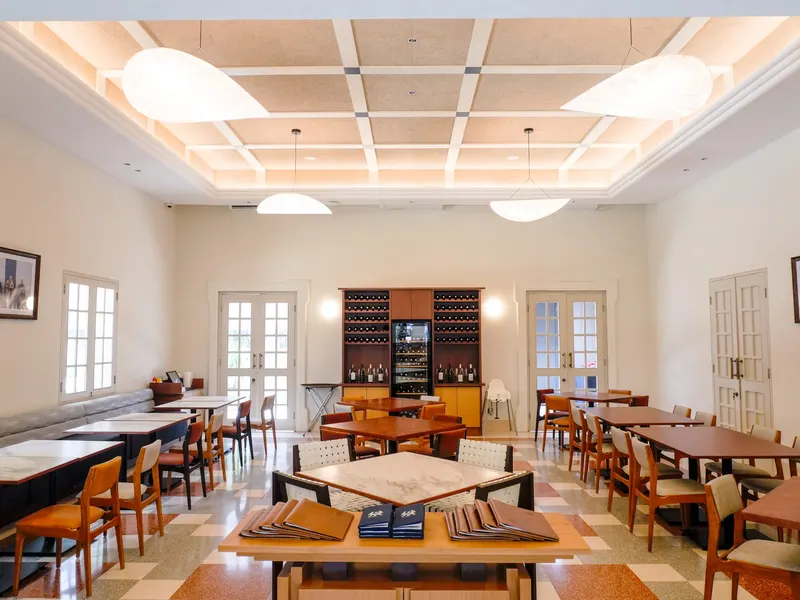 Yialos Taverna Menteng in Kecamatan Menteng, Jakarta