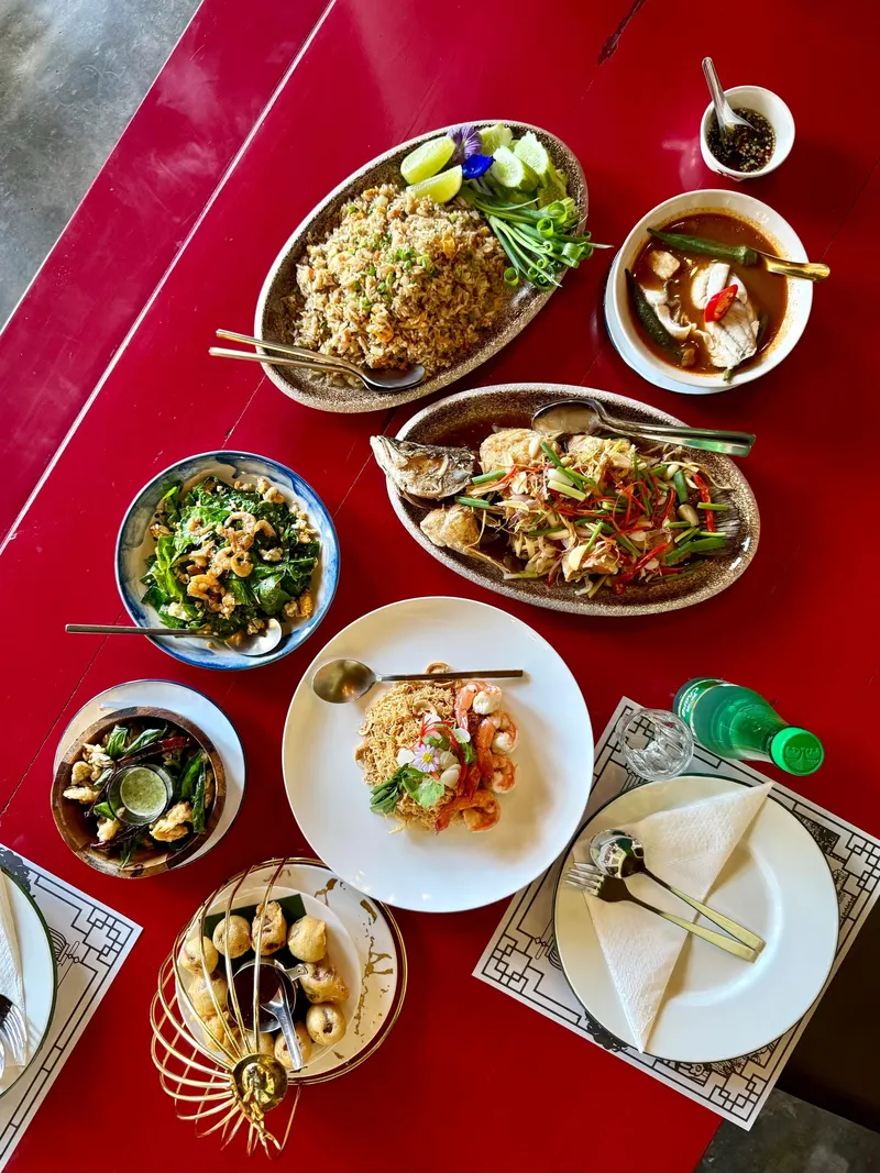 TOH DAENG at Phuket old town