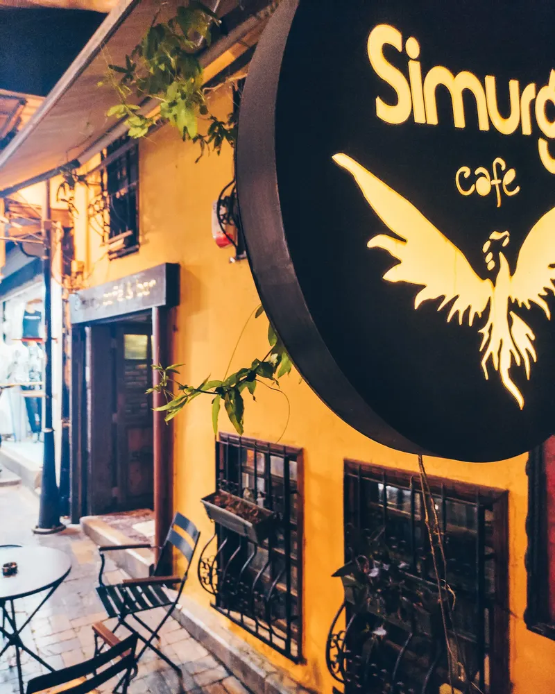 Simurg Cafe & Bar