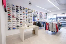 The Real Deal - Vintage and Sneakers