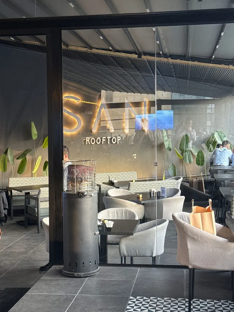 San Rooftop (Restaurant & Cafe)