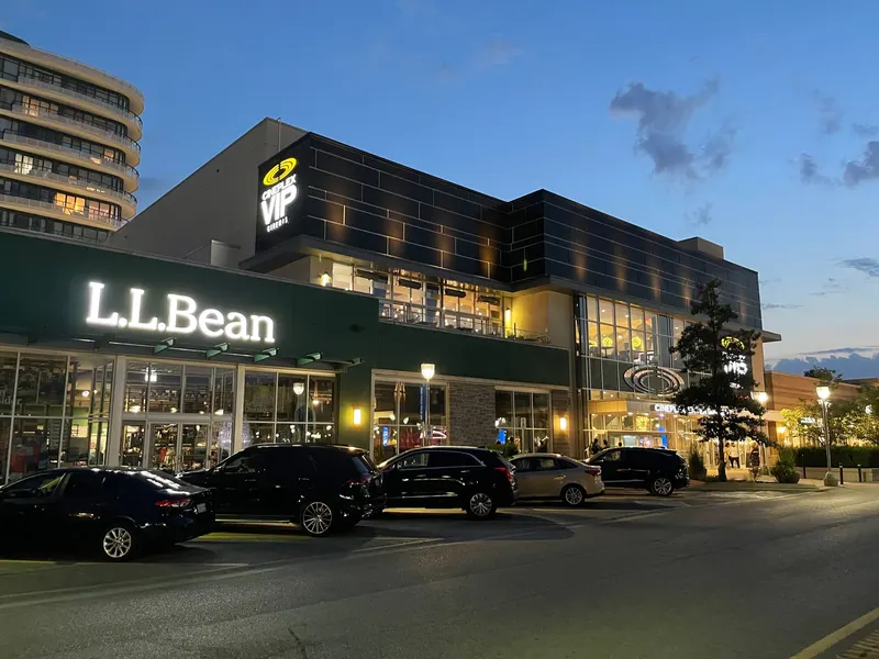 CF Shops at Don Mills