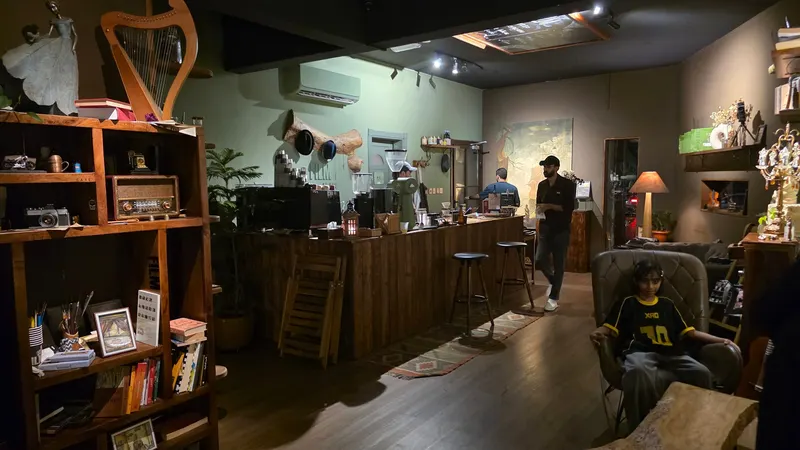 Film Café in Al Udhaybah Ash Shamaliyyah, Muscat