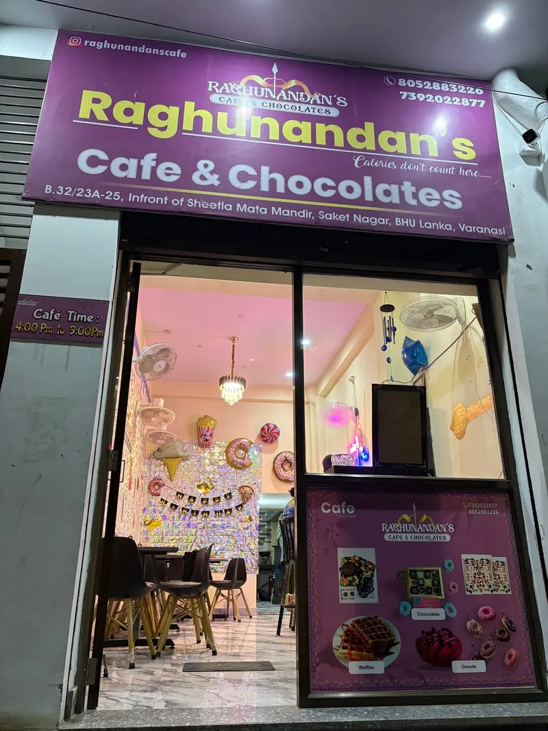 Raghunandan's Cafe in Durgakund, Varanasi